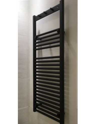 Radiador toallero COMODO CICSA color negro