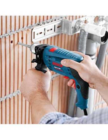 Taladro con percutor GSB 13 RE Bosch Uso 2