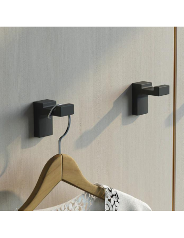 Percha ELETECH negro mate SONIA. Ambiente.