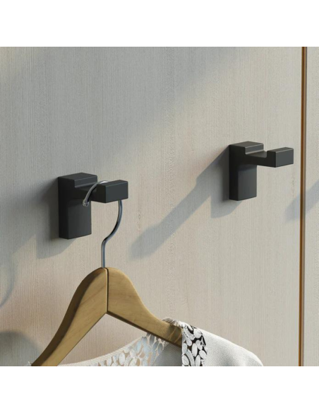 Percha ELETECH negro mate SONIA. Ambiente.